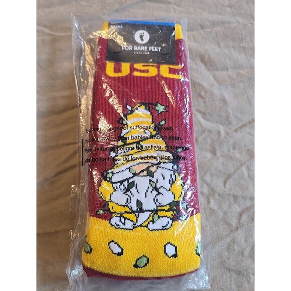For Bare Feet FBF Holiday Tree Trojans Crew Socks Red/Yellow Men's LARGE 10-13 - Picture 1 of 3
